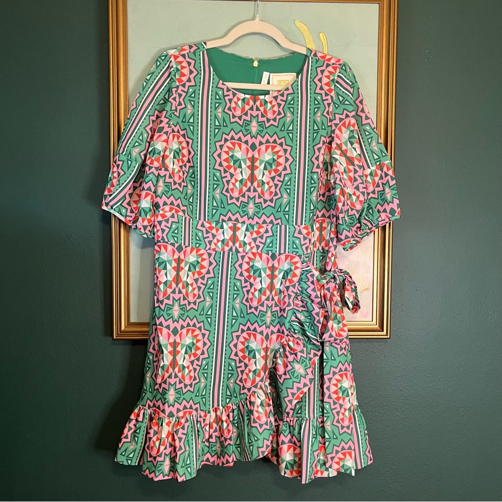 New Emily McCarthy Geometric Spring Dress w/ ruffle sleeve SZ Large